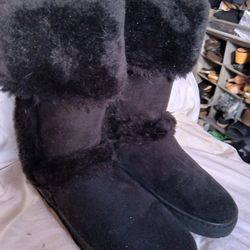 Women's Size Nine Boots With Fur Size 9 Med ...