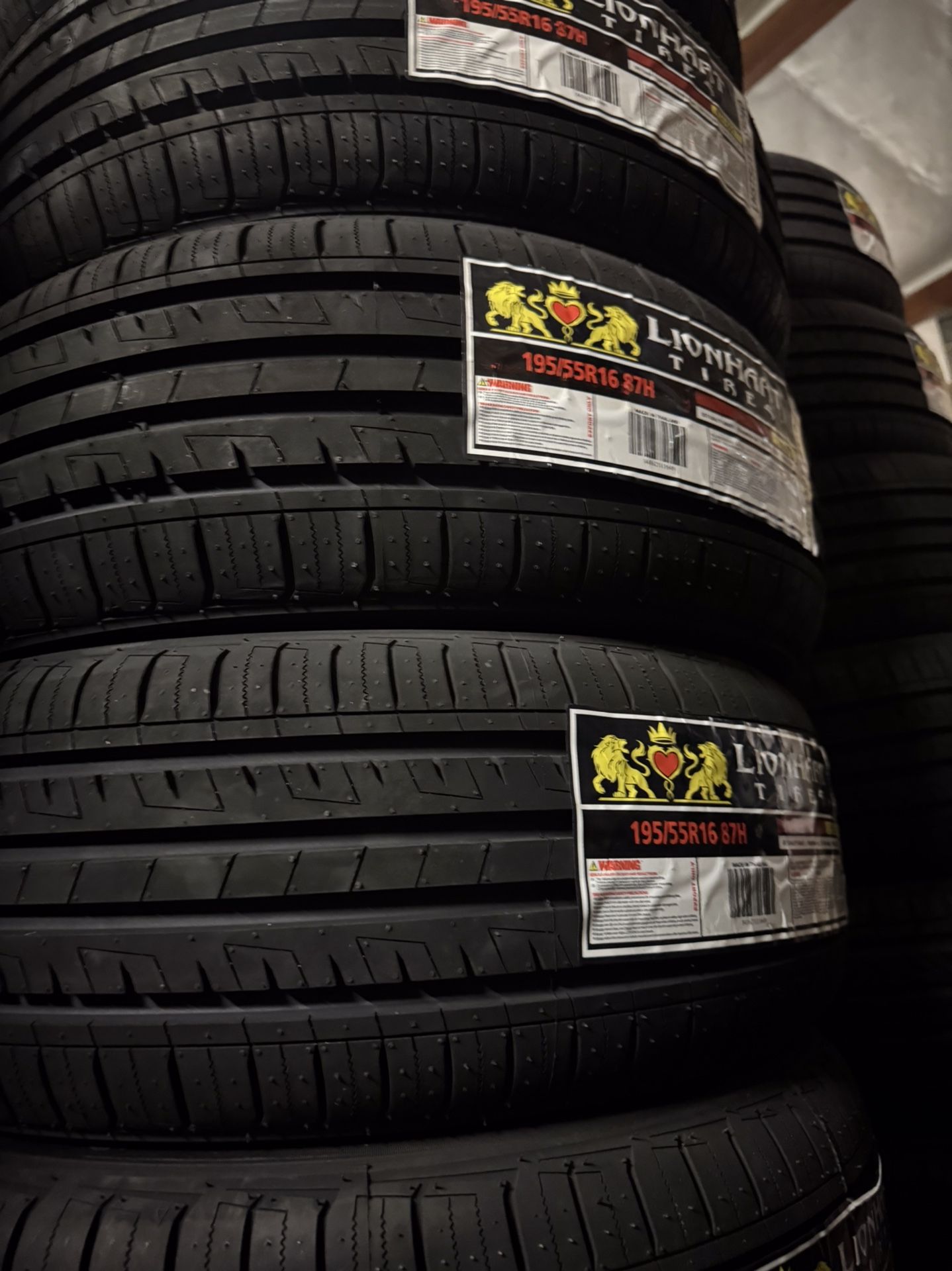 195/55R16 Lionhart 