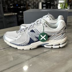 New Balance 860v2 – Brand New w/ Tags Size 10