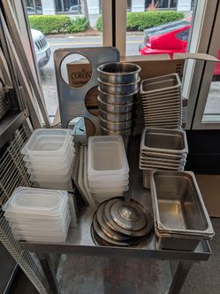 Cambro /Winco brand food pans lot
