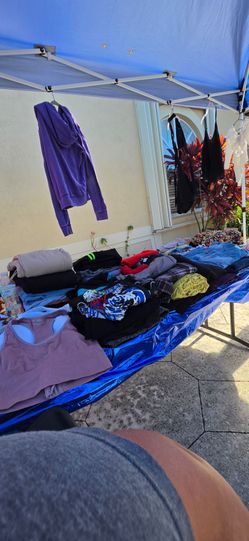 Garage sale women, kids, shoes, toys