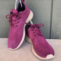 Nike Pink Suede Womens Sz 6.5 Roshe Run Sneakers Shoes 616747-600