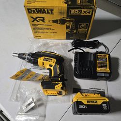 🔥$170 NO NEGOTIABLE🔥 20V XR Cordless Brushless ScrewGun with 20V 5.0 Ah Battery & Charger