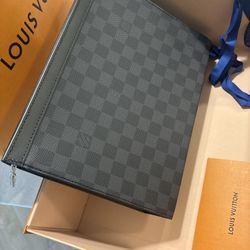 Brand New Louis Vuitton Toiletry Pouch 26 – Damier Graphite | Never Used