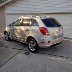 2014 Chevy Captiva LT Sport SUV. 2014