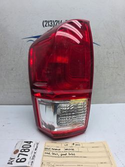 2016 - 2017 - 2019 - 2020 - 2022 TOYOTA TACOMA LEFT DRIVER TAIL LIGHT OEM AY67804