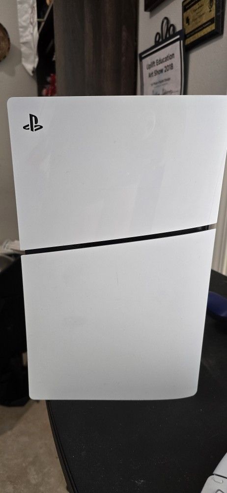 Playstation 5 Disk With 3 Controllers 1 Tb