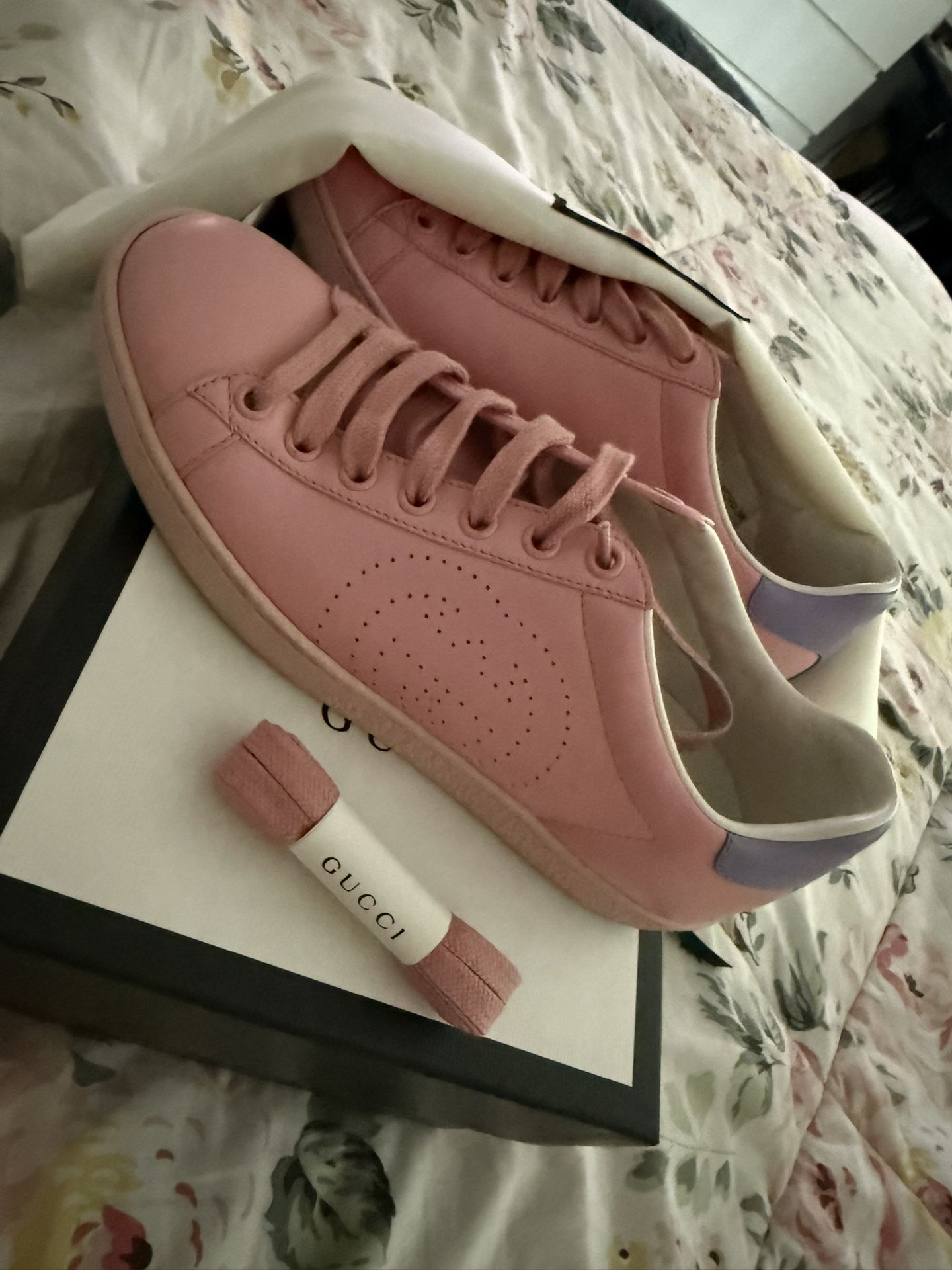 Gucci Womens Sneakers