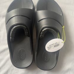 Brand New Oofos Ooahh Slides - Size M10/W12