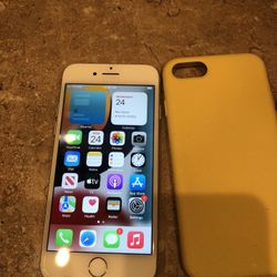 iPhone 7 Silver 32GB, Unlocked! Yellow Case! Original Box!