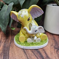 The Hamilton Collection Its Tons Of Fun with You Yellow mom and white young baby with flowers Elephant figurine Unforgettable Collection #0784 will co