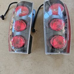 2009 GMC YUKON TAILIGHTS SUIT  2007 -2012