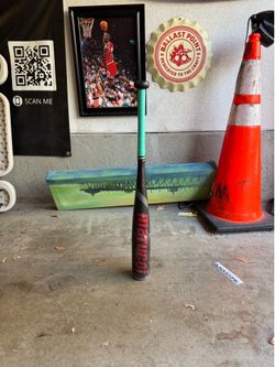 27 in marucci cat 9 -10 Usssa certified $75-50