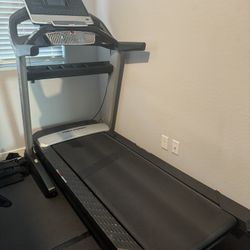 Treadmill - Great condition