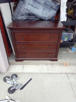 Dresser
