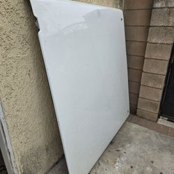 Nissan Frontier Xe Snug Top. Complete Set. Free Delivery If You Near.