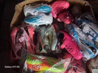 Soccer cleats