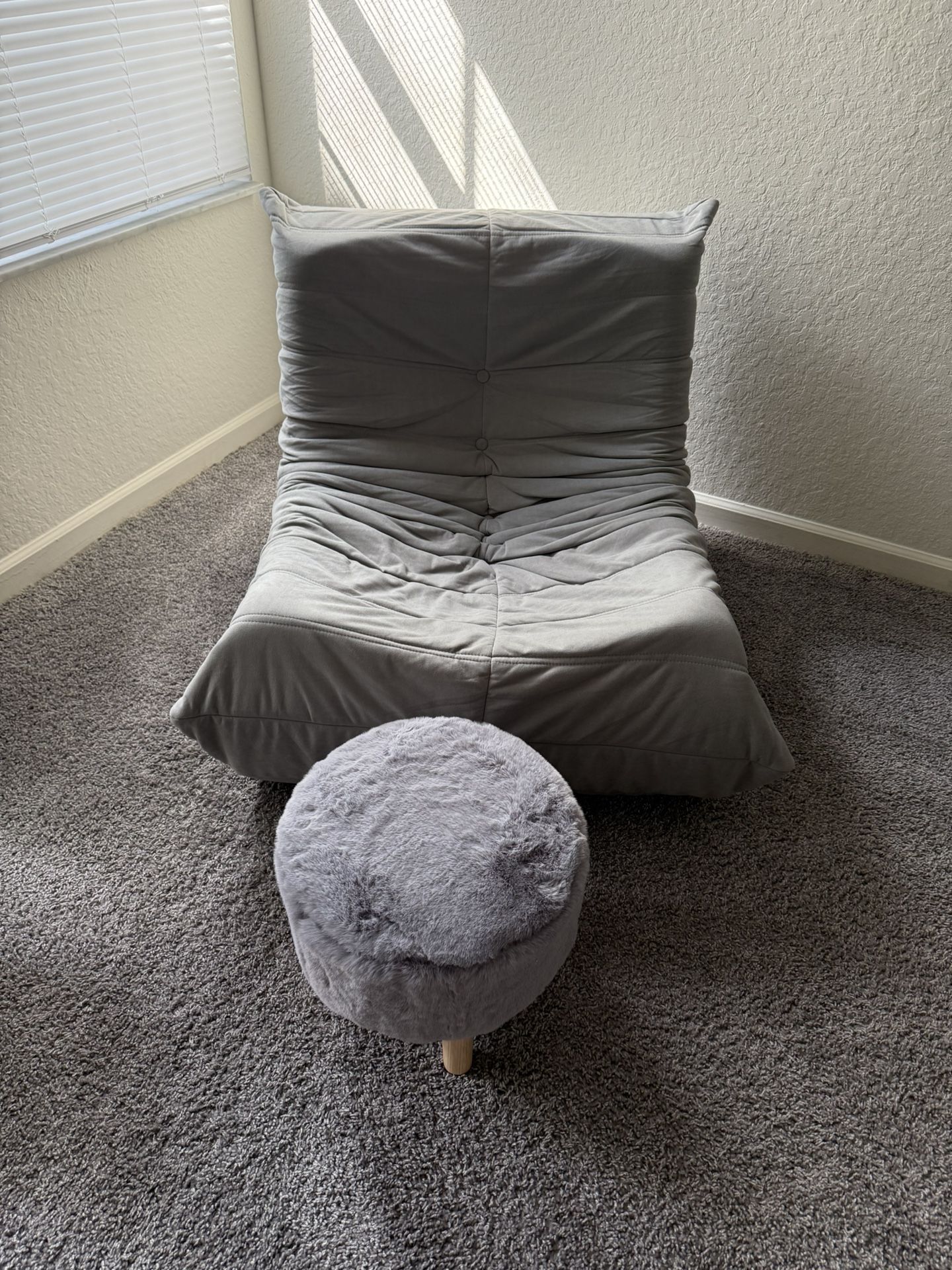 Lounging Or Gaming 2 Chairs Only One Stool