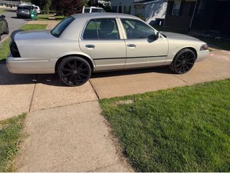 2011 Mercury Grand Marquis