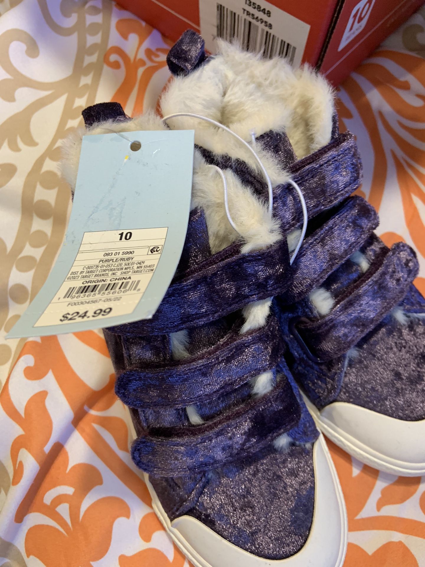 Boots (Children’s Boots Sells For $24.99 Selling For $15.00