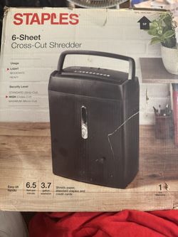 Staples 6-sheet Cross-cut Shredder