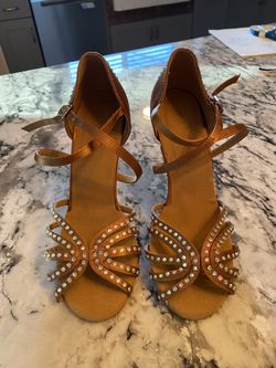 DListing Women’s Ballroom / Latin dance Heel Size 6