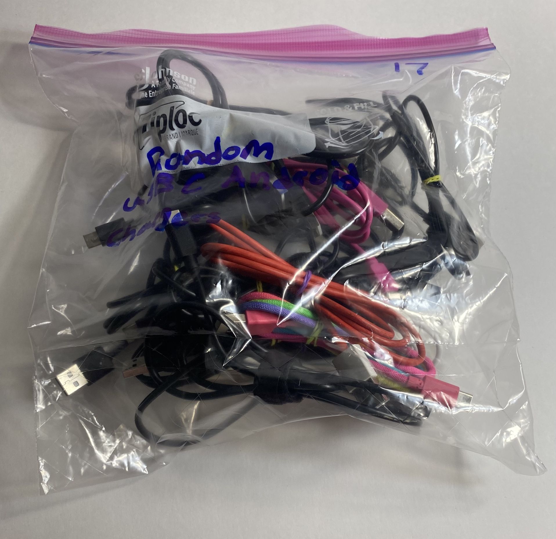 Bag Of USB Type C Android Chargers Pre Owned 