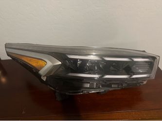2022-24 Kia Seltos Right Passenger Headlight