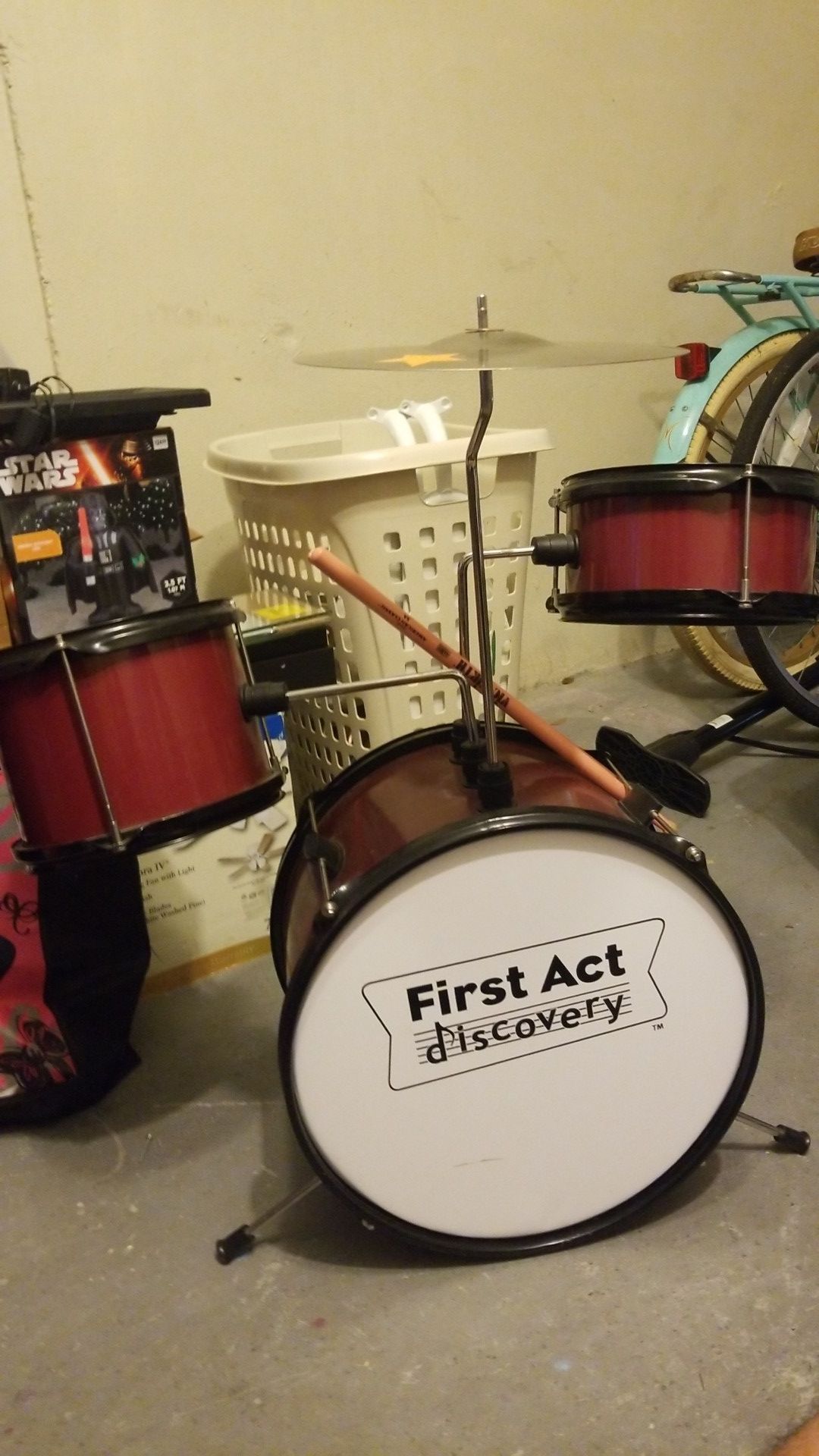 First Act Discovery Drum Set (Toys r Us exclusive)