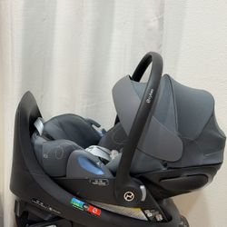 Infant Car Seat Cybex Cloud G Lux