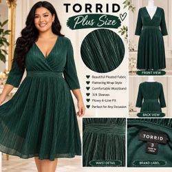 Torrid Plus Size Green Pleated Wrap Midi Dress size 3   home smoke free and pet  Length 44” armpit to armpit 20” sleeve 20”