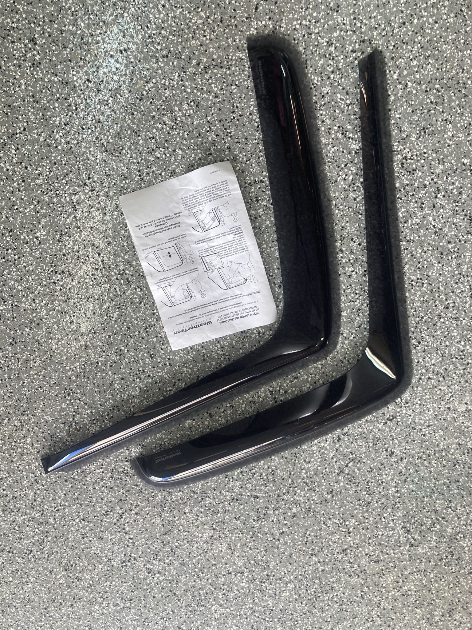Plastic Wind Deflector. For Sprinter like Cars.