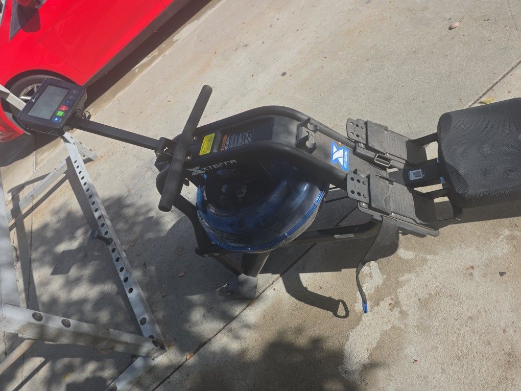 XTERRA Fitness Water Rowing Machine