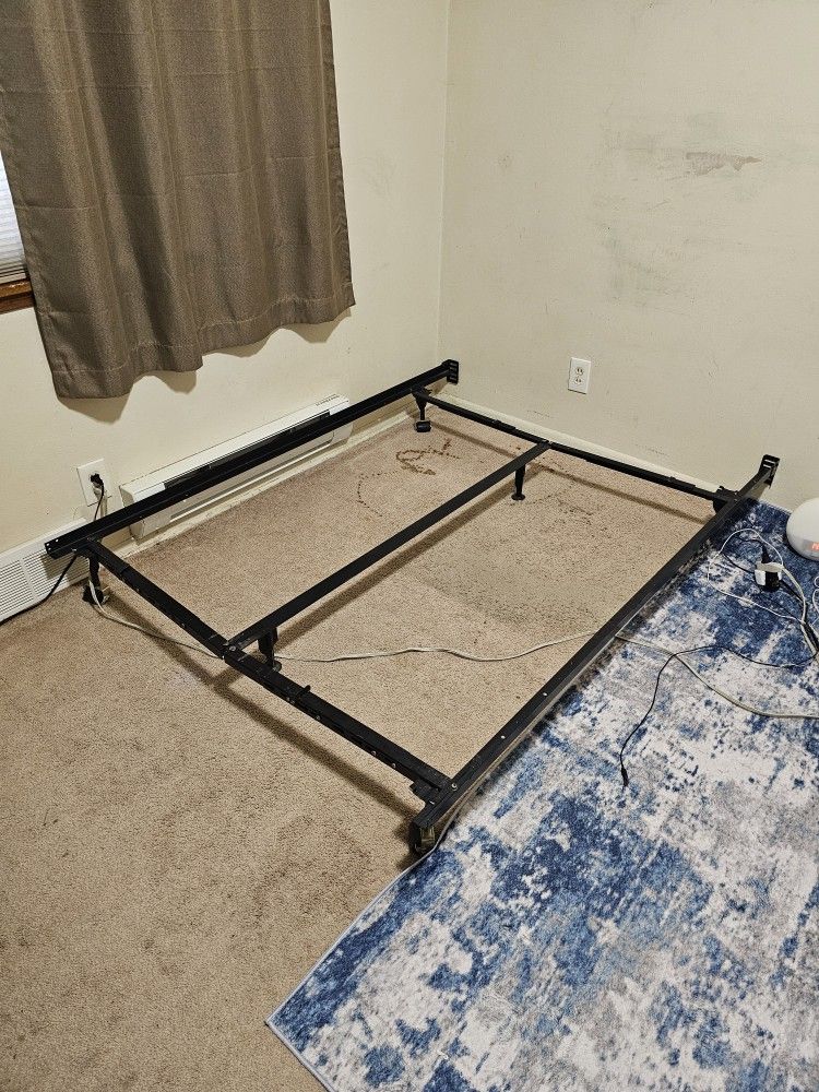 Quinn Size Bedframe