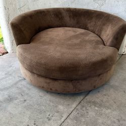Round couch