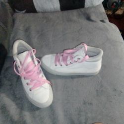 Girls Converse