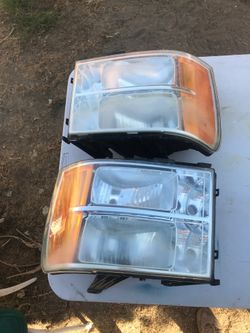 GM Sierra Headlights OEM 2009