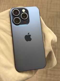 Apple iPhone 15 Pro 'Blue Titanium' · Unlocked - 256GB