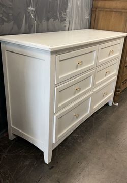 6 Drawer Lowboy Dresser