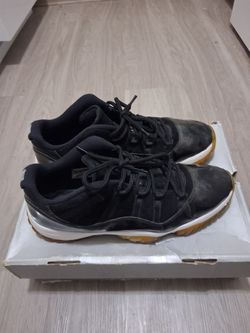 Jordan retro 11 low black size 14