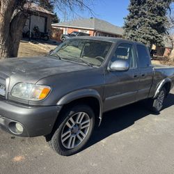 Tundra Año 2003 V8 4x4 Millas 260