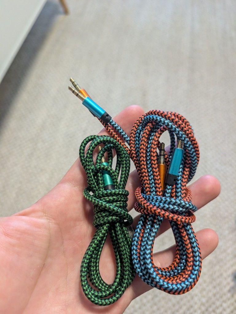 Pack of 3 Braided 1m AUX Audio Cables – Durable 3.5mm