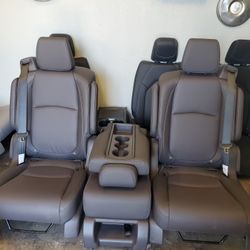 BRAND NEW CHARCOAL LEATHER BUCKET SEATS WITH SEATBELTS AND MIDDLE SEAT 