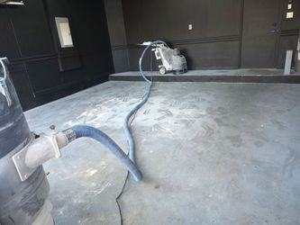 EPOXY FLAKES FLOOR