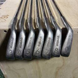 Nomad Radial Sole Perimeter Weighted Iron Set 3-9 RH Stiff Flex