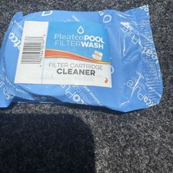 Pleatco Pool filter Cleaner