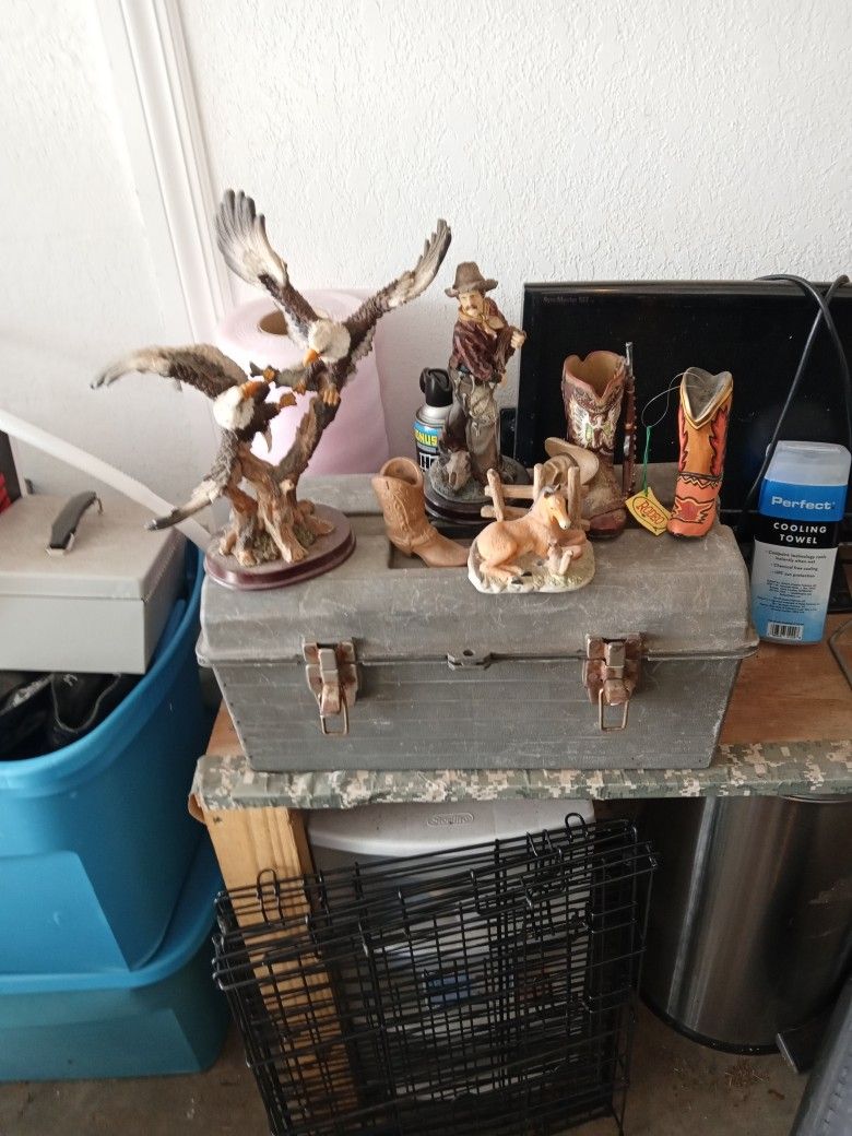 Figurenes Collectibles