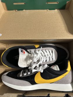 Men’s Nike Shoes Size 11.5