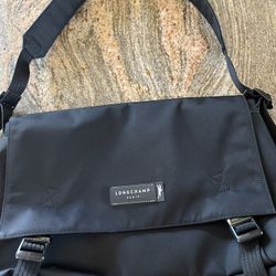 *BEST OFFER* Longchamp crossbody 