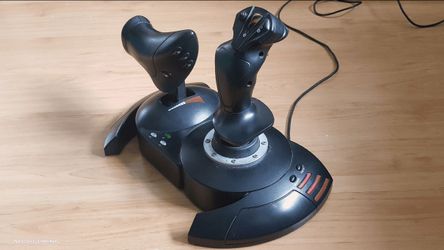 Thrustmaster T.Flight Hotas X